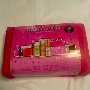 Sephora Favorites Holiday Must Haves.